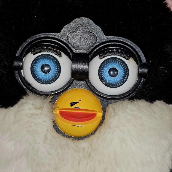 BACKPACK Vintage Furby 1999 Rare Black & White Plush Hasbro Adjustable Bag RARE - Picture 2 of 6